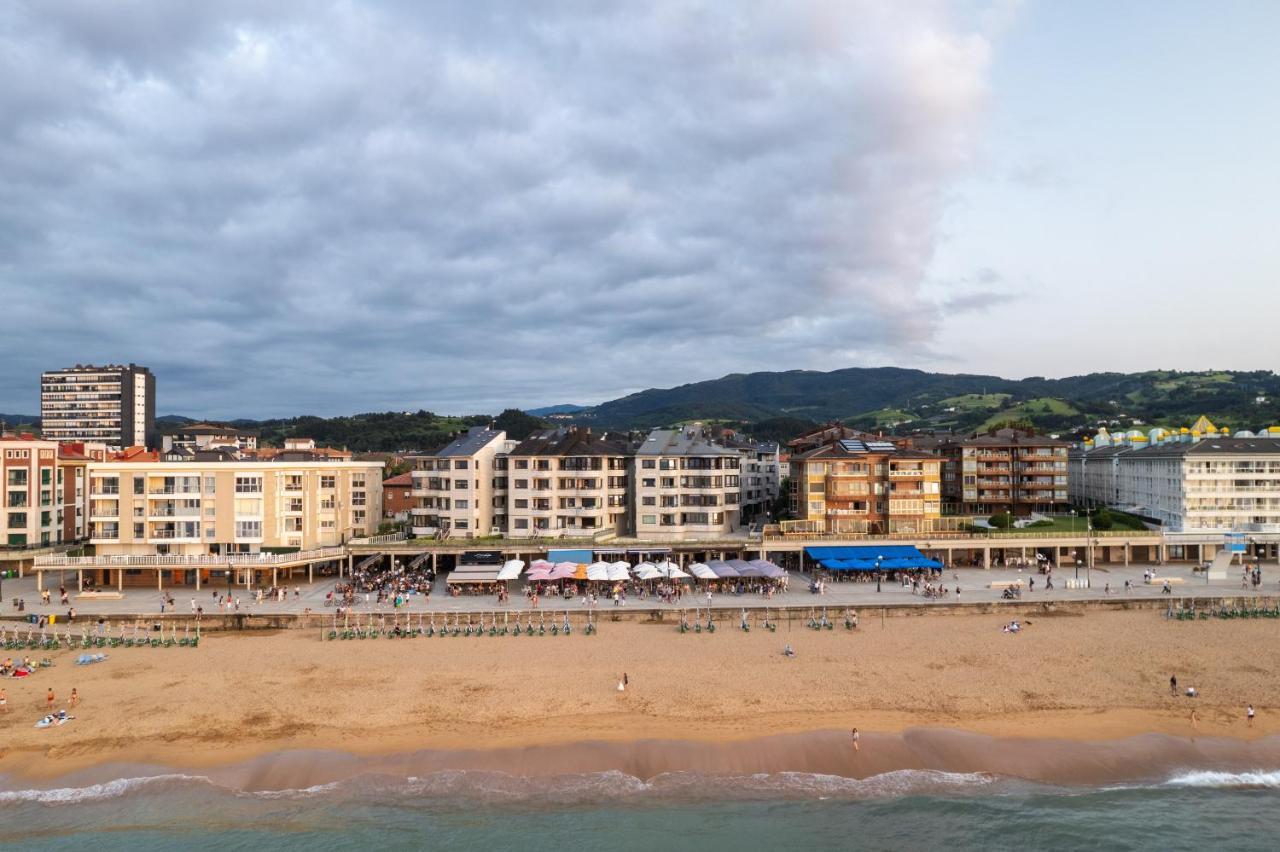 With Parking By Aston Zarautz